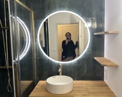 La SDB des années 70 après rénovation